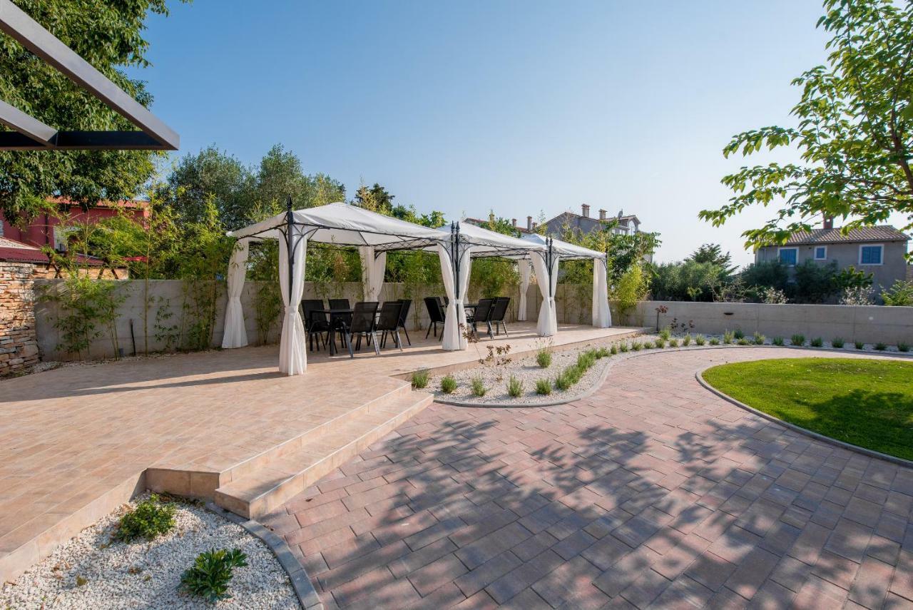 Villa Anja Peroj Exteriör bild