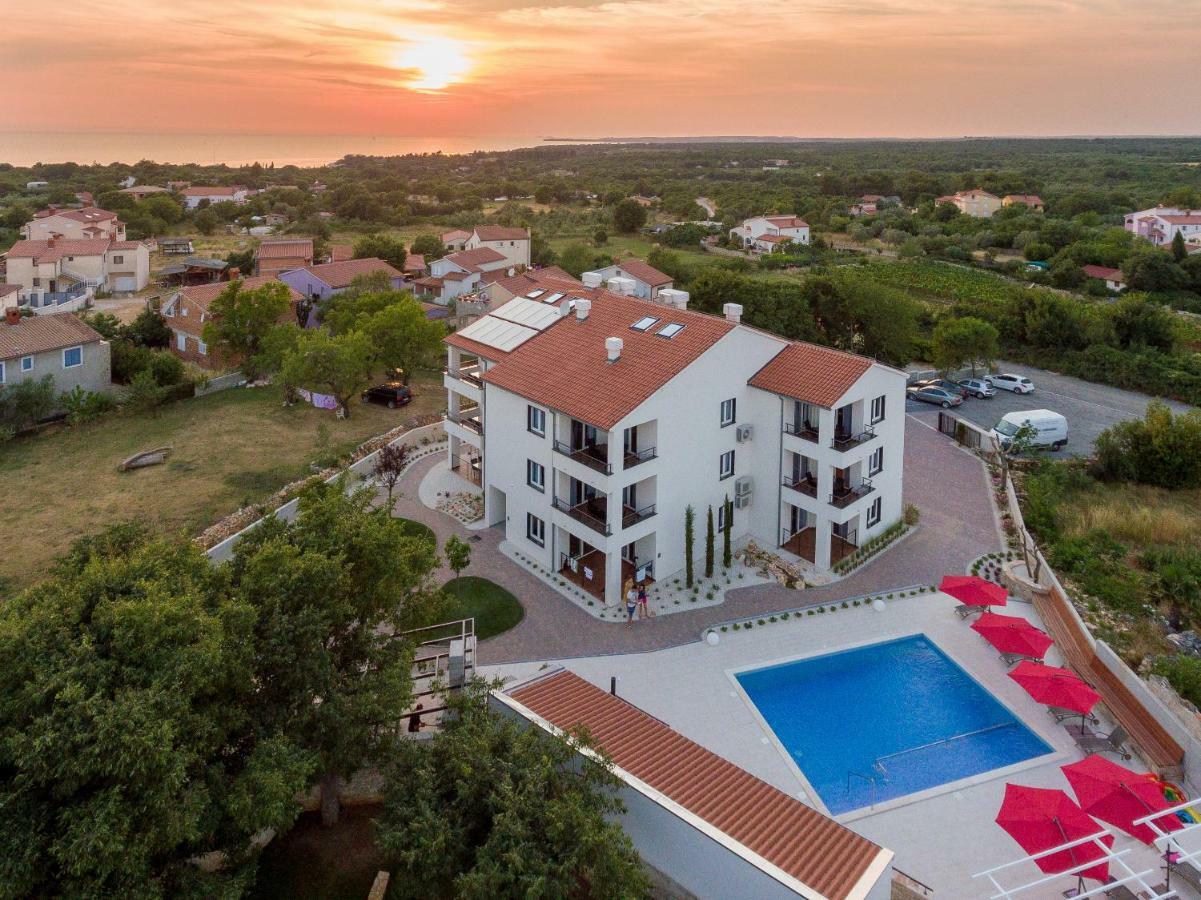 Villa Anja Peroj Exteriör bild
