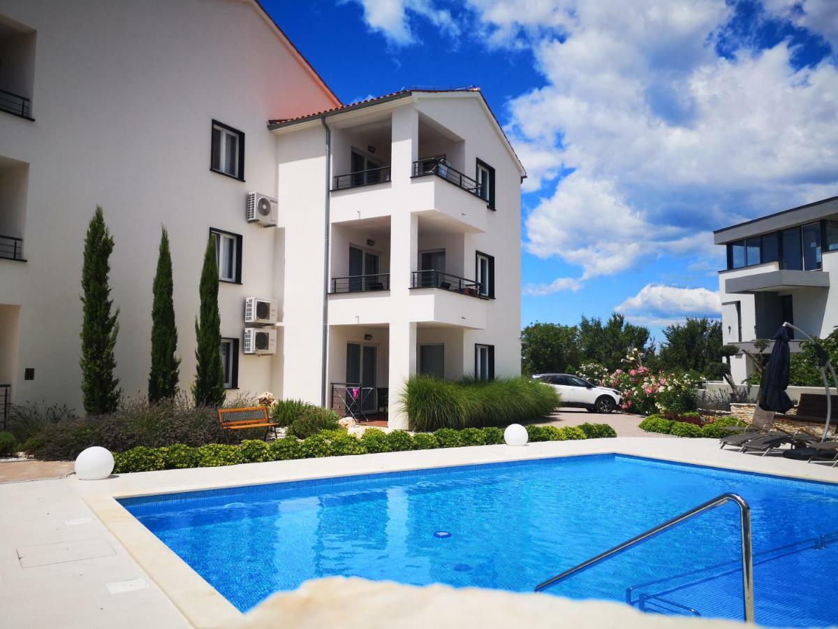 Villa Anja Peroj Exteriör bild